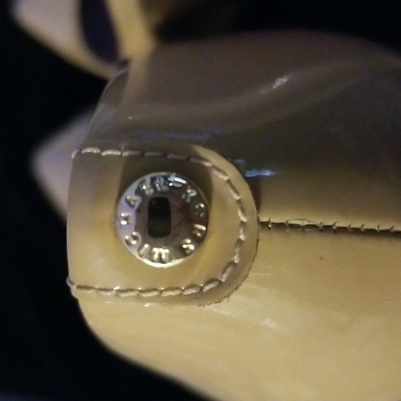 Mk cream heels - Picture 5 of 6